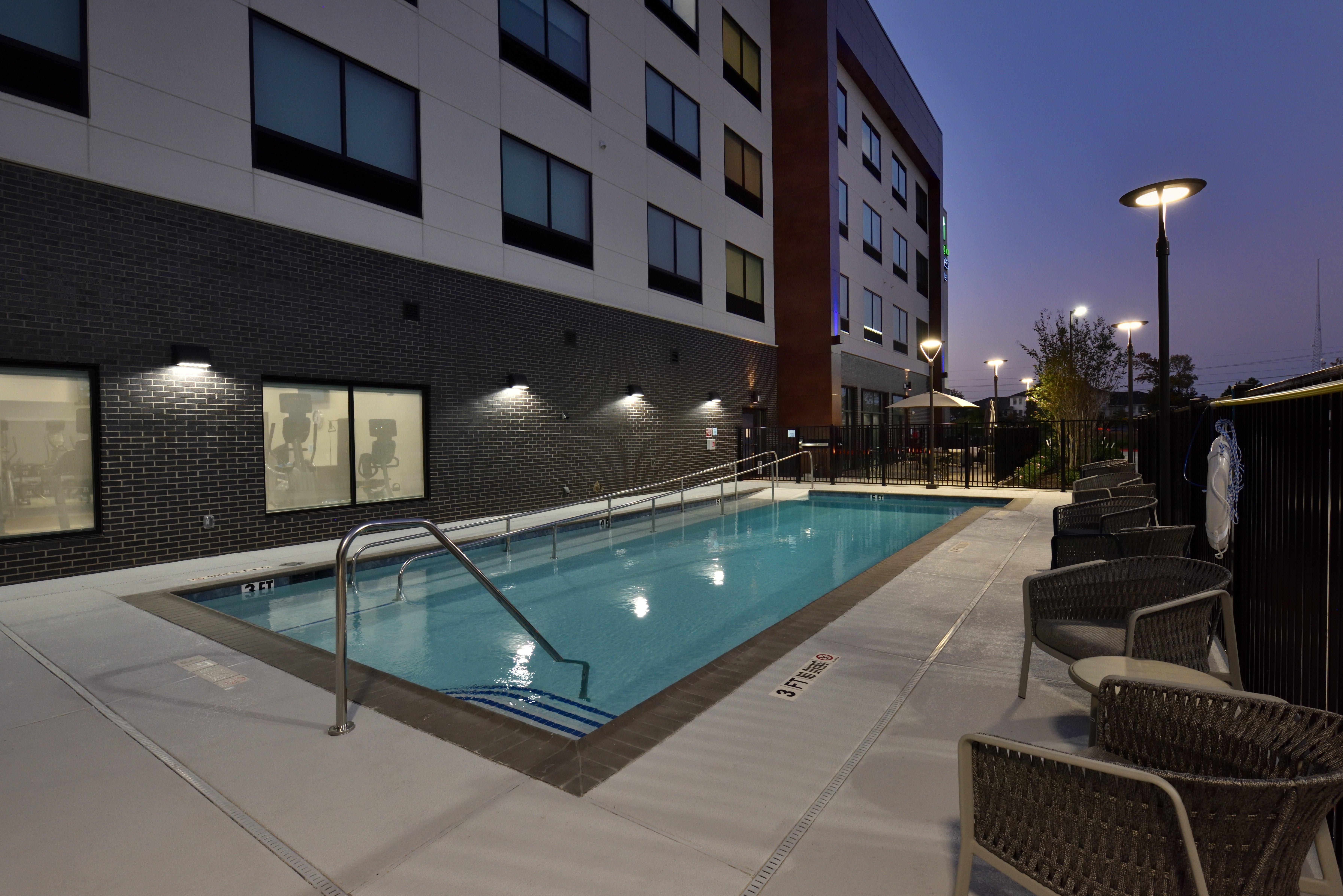 Holiday Inn Express & Suites Spring - Woodlands Area By Ihg Exterior photo