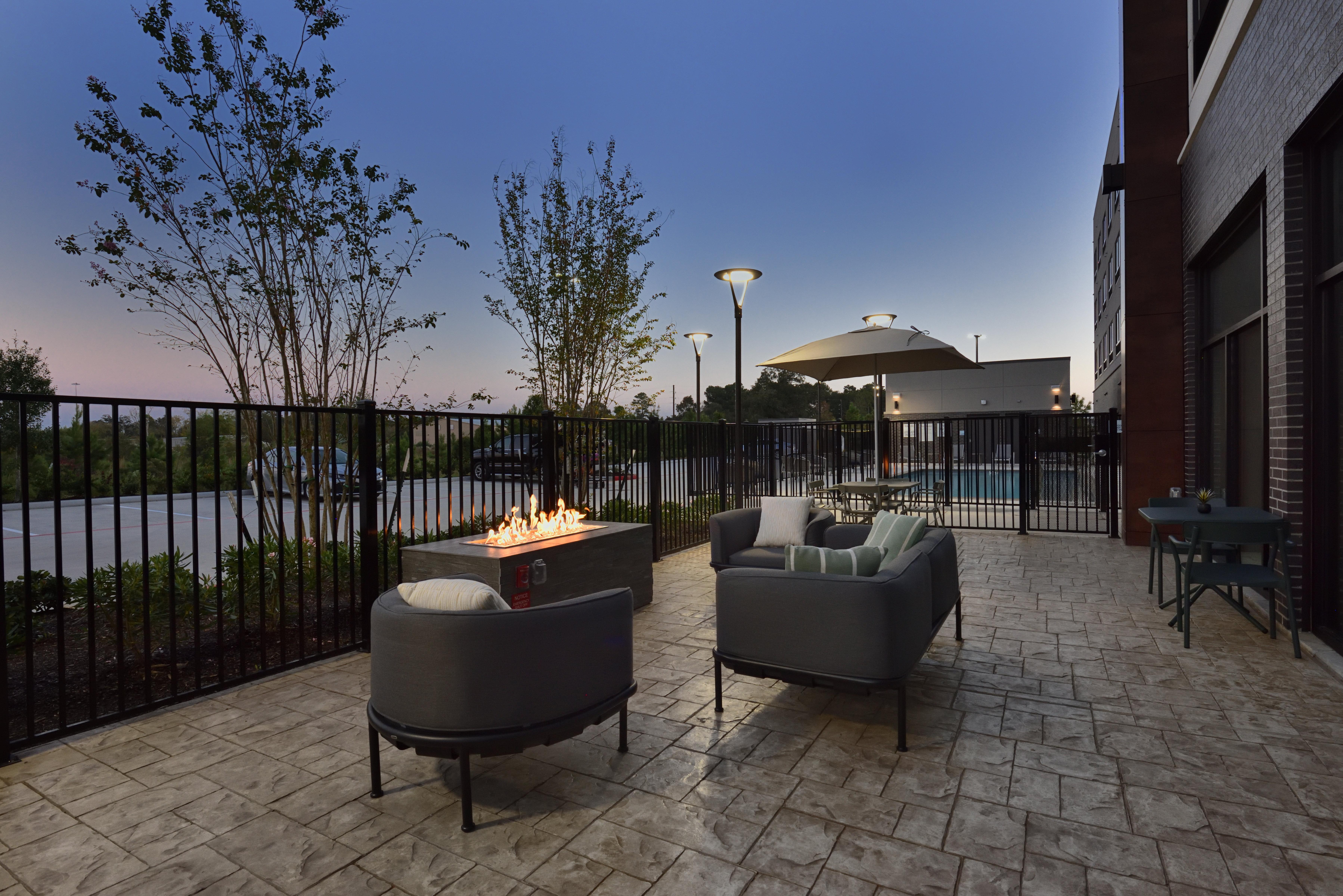 Holiday Inn Express & Suites Spring - Woodlands Area By Ihg Exterior photo