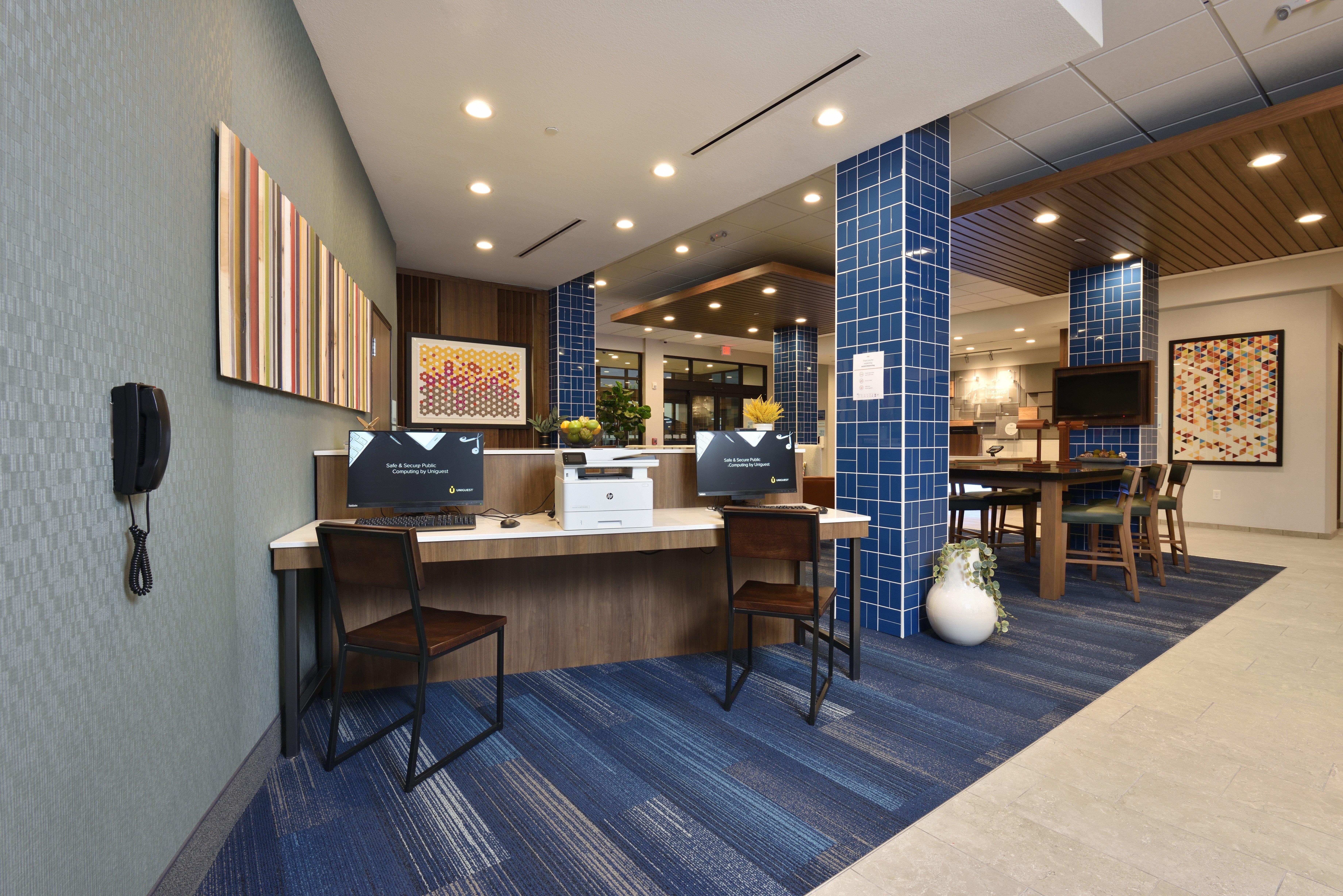 Holiday Inn Express & Suites Spring - Woodlands Area By Ihg Exterior photo